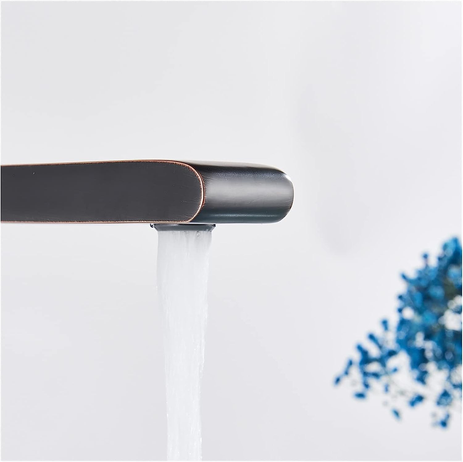 The Azores Single-Hole Single-Handle Bathroom Faucet