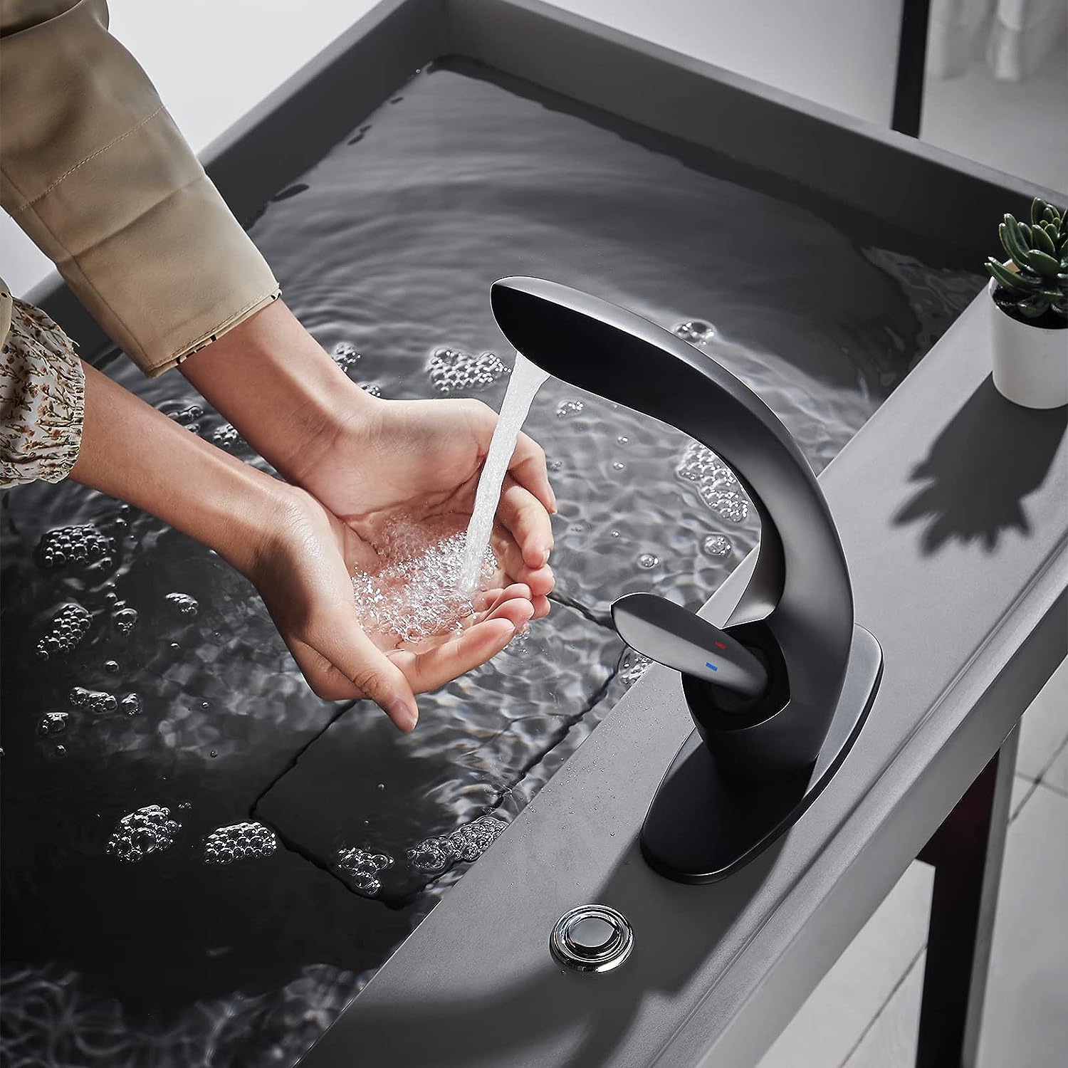 Leaf Silhouette Bathroom Sink Faucet: Modern Single-Handle Design with Essential Accessories & Deck Plate