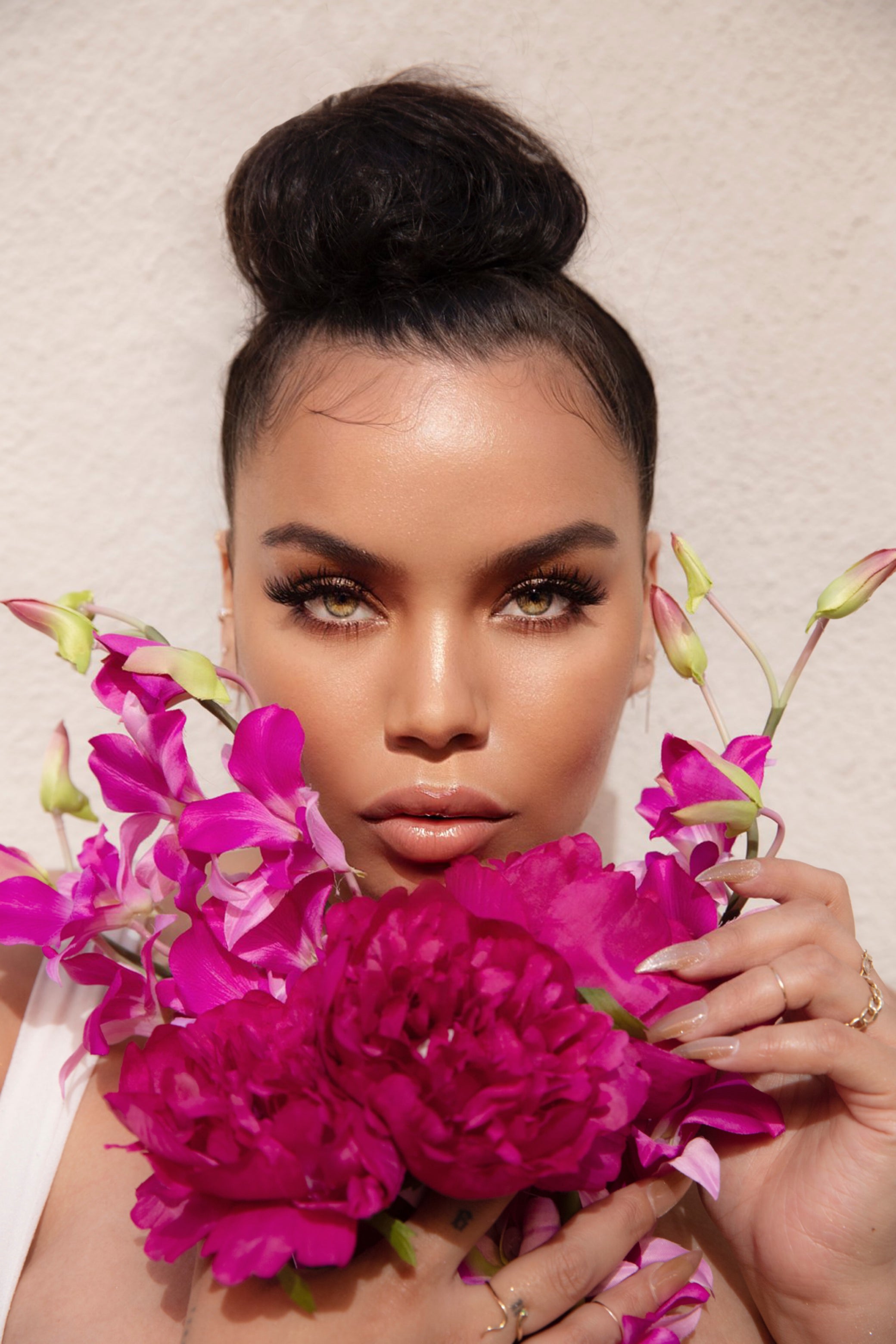 Ashunta Sheriff Beauty MagnetiEYES™ She Is So Classy Lash Set