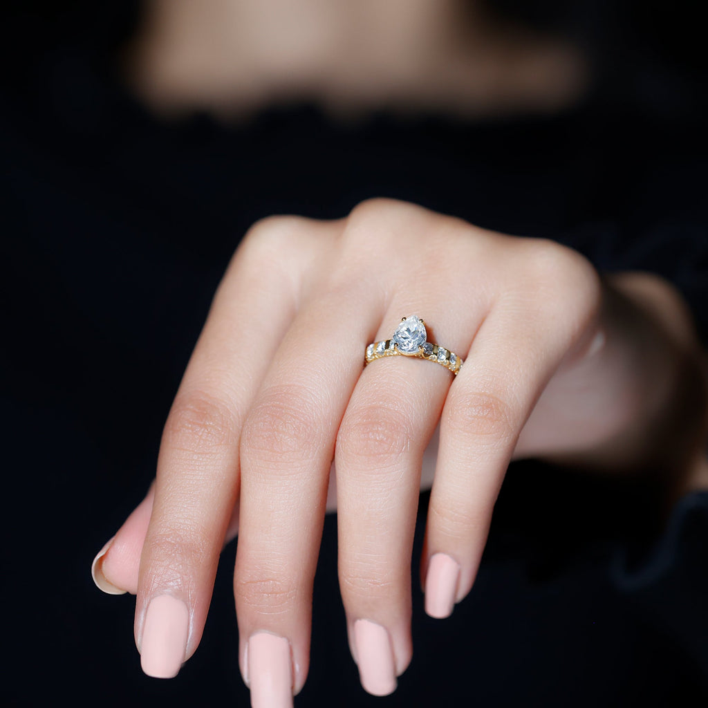 1 CT Pear Cut Lab Grown Diamond Engagement Ring for Women