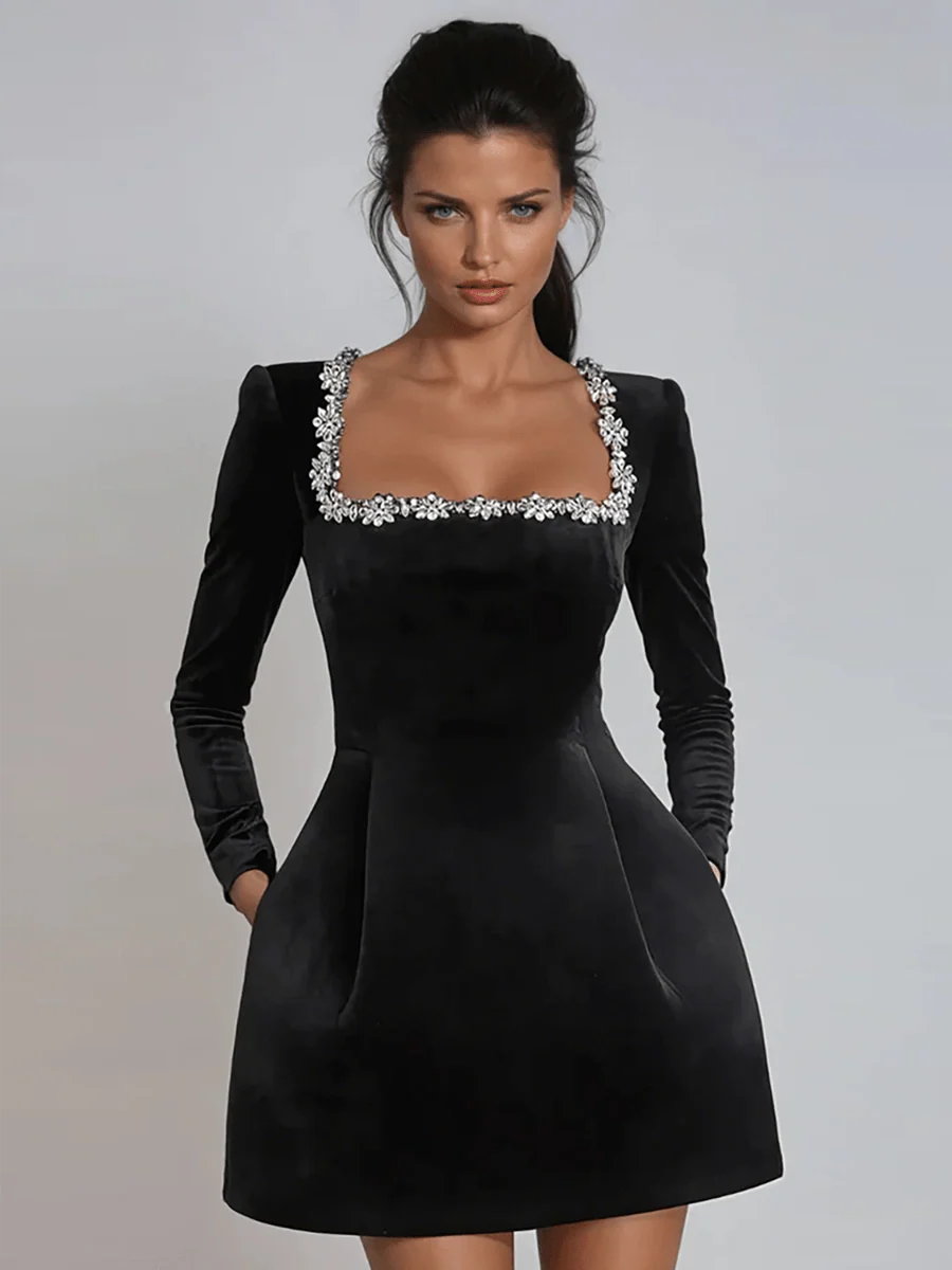 Aila Christmas Dress: Festive Holiday Style