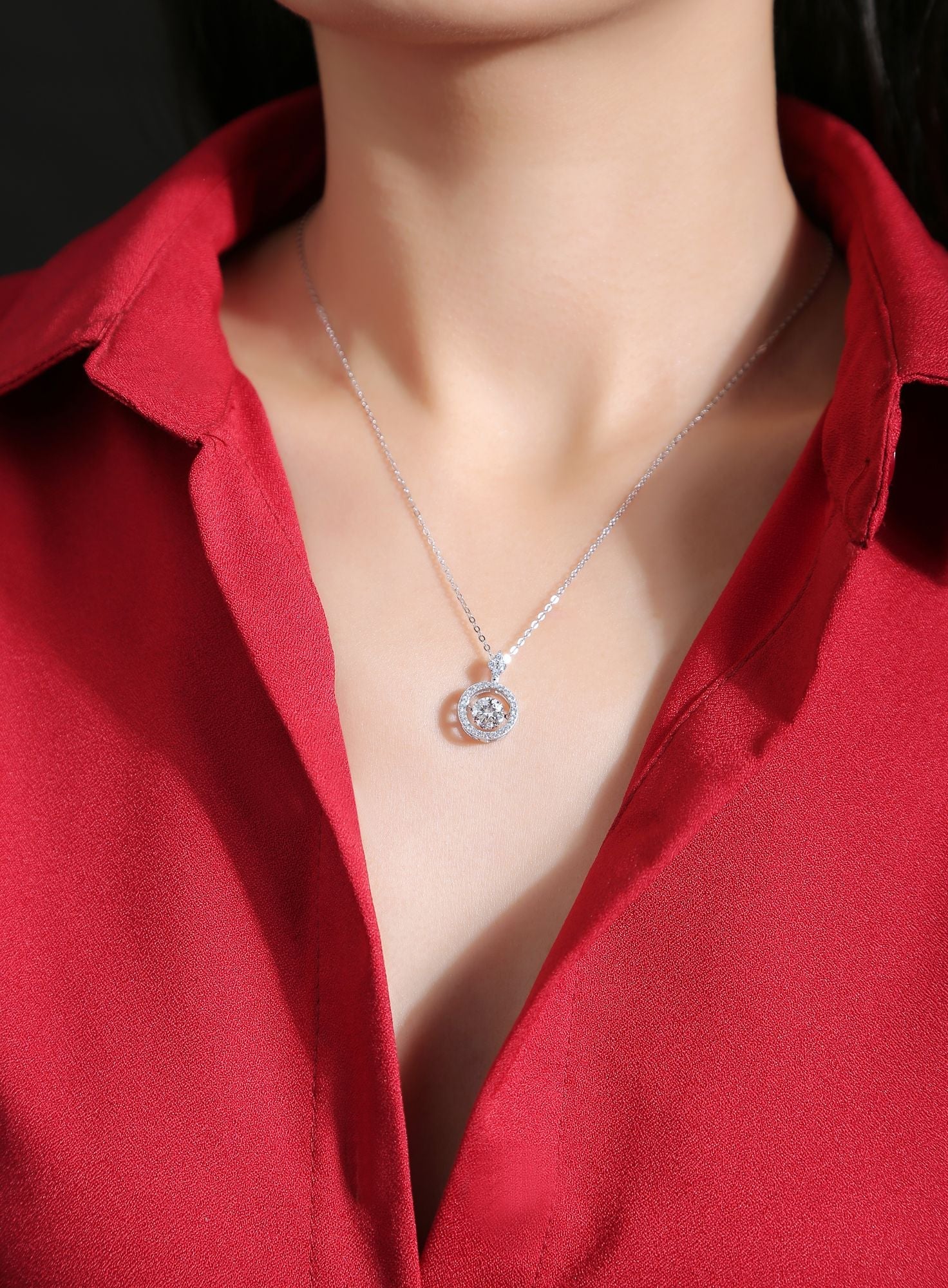 Touch - 1-carat Moissan diamond S925 sterling silver jewelry, fashionable and trendy jewelry, affordable diamond necklace pendant