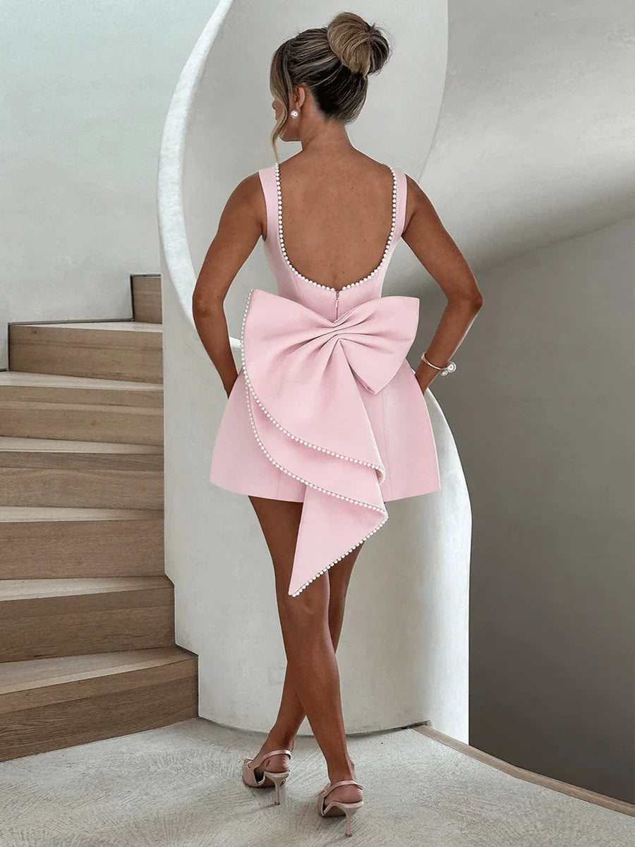 Stunning Graeme Backless Dress - Show off in Style