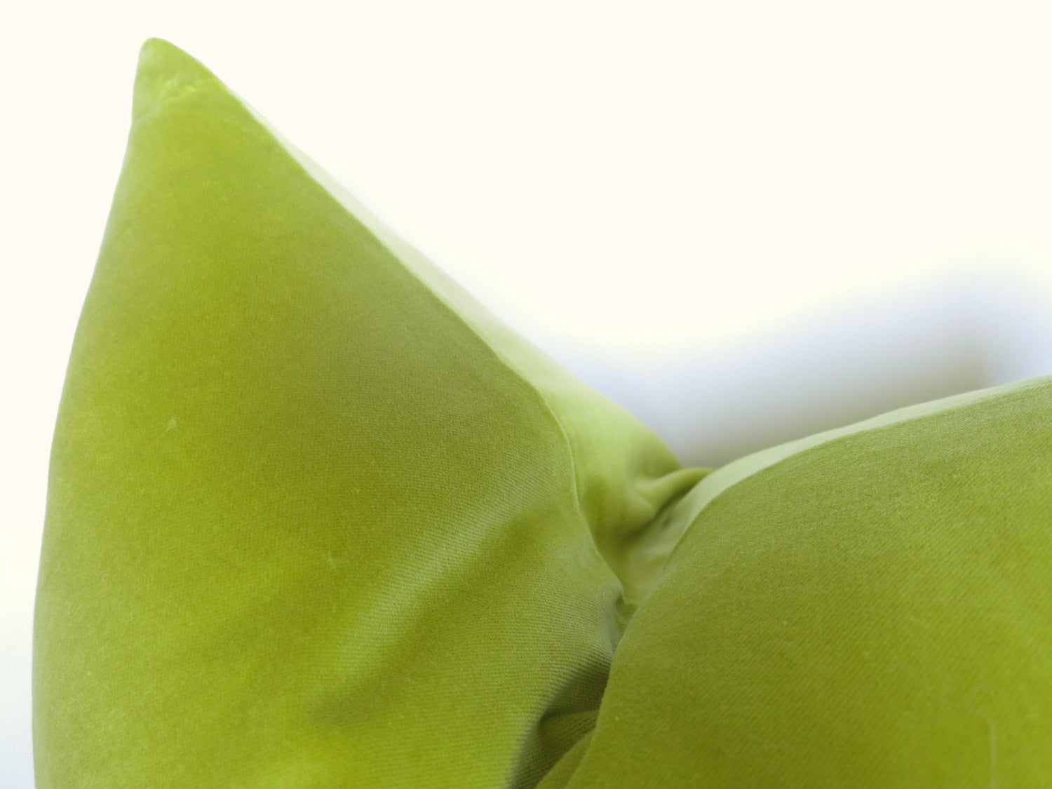 Elite Velvet Pillow Cover - Clover