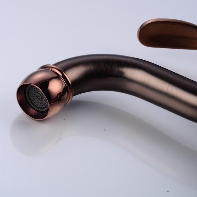 Lily Single-Hole Vintage Bathroom Faucet