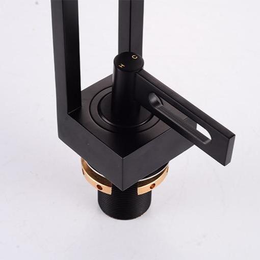 Christopher Single-Hole Modern Bathroom Faucet