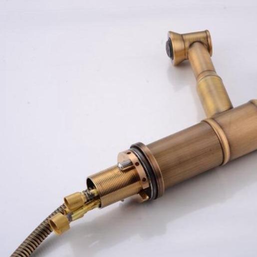 Langfoss Pull-Out Single-Hole Bathroom Faucet